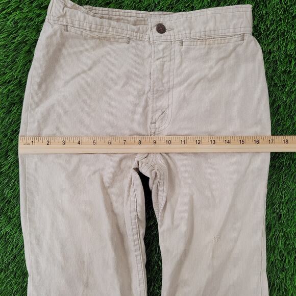 Vintage 70s LEVIS Flared Pants Women 1/2 26x32 Corduroy USA - Picture 16 of 16